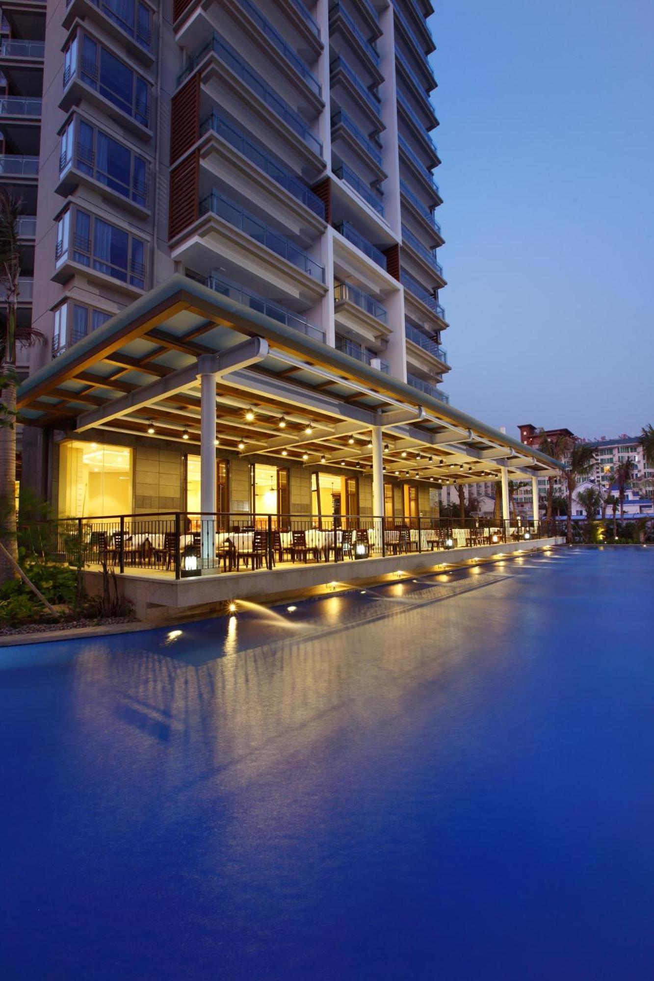 Sanya Seacube Holiday Hotel Exterior photo